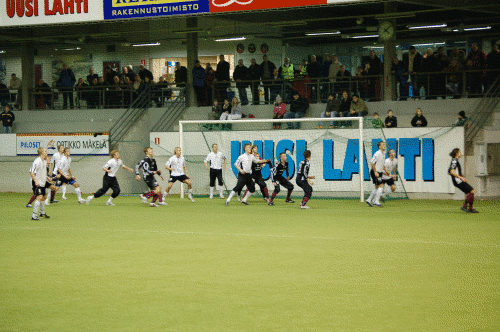 Lahden ensimm&auml;inen maali