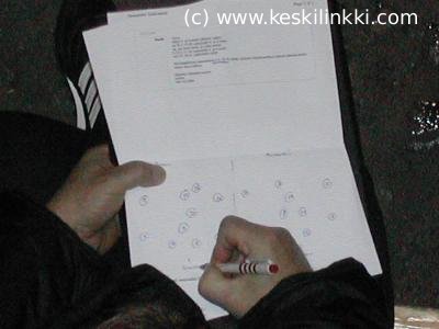 Vakoilija kent&auml;n laidalla (kuvanimest&auml; huolimatta ei ollut Luukas)