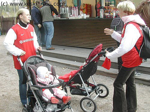 Perheen pienimm&auml;t mukana