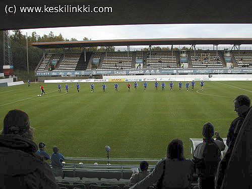 Grasshopperin pelaajat verryttelev&auml;t