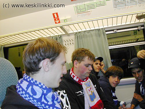 Paikallisjunassa matkalla Helsingin keskustaan