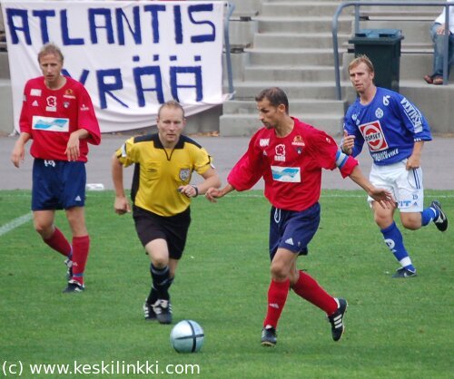 Risto Salmi, Miikka L&auml;hdesm&auml;ki, Kimmo Tauriainen ja Niki Helenius