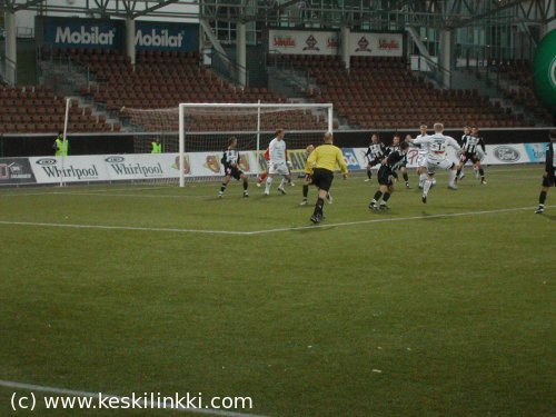 Innanen taiteilee edelleen