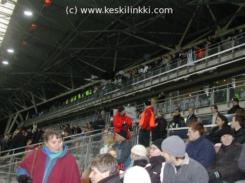 Fanirivist&ouml; tiiviin&auml;