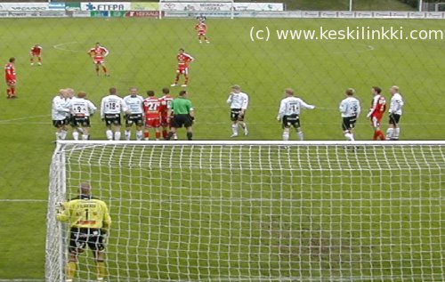 Haka j&auml;rjest&auml;&auml; vapaapotkumuuria