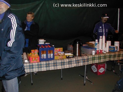 Myyntip&ouml;yt&auml; Junkohallissa